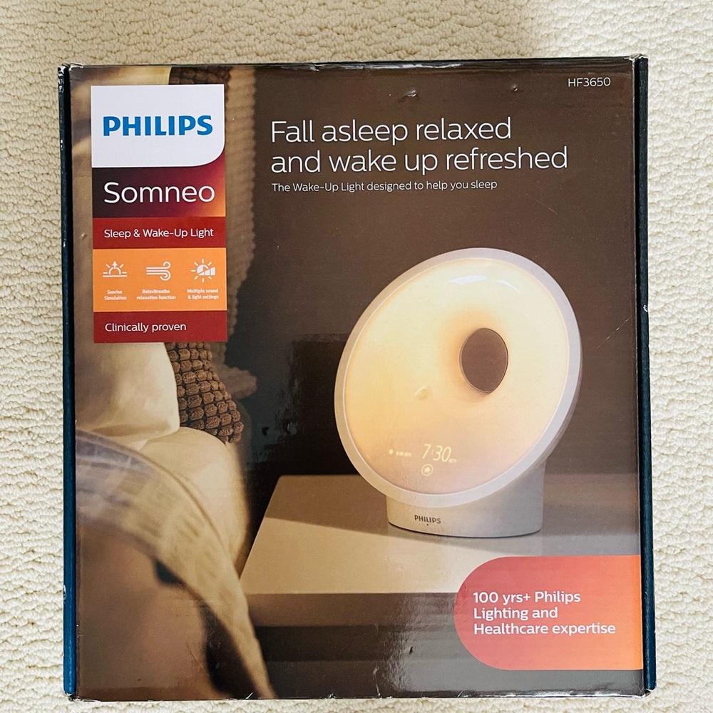 Philips SmartSleep Sleep and Wake-Up Light, Simulated Sunrise and Sunset etc